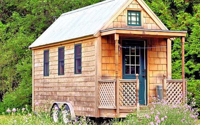 Downsizing und Minimalismus. Warum Tinyhäuser und Camper eine Carbon Heizung haben sollten.